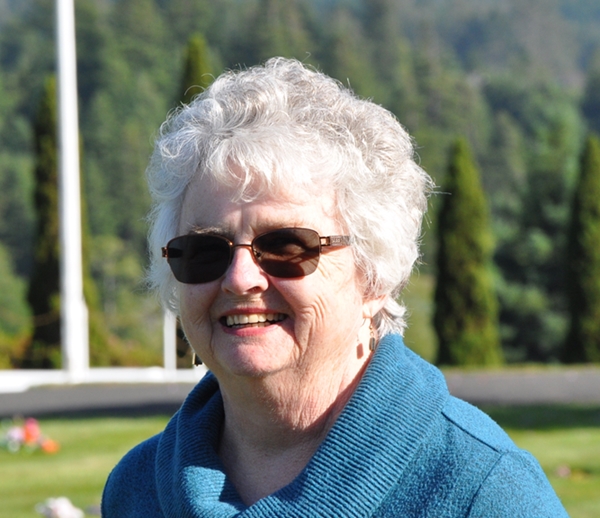 Kathryn DeVere, Office Manager
